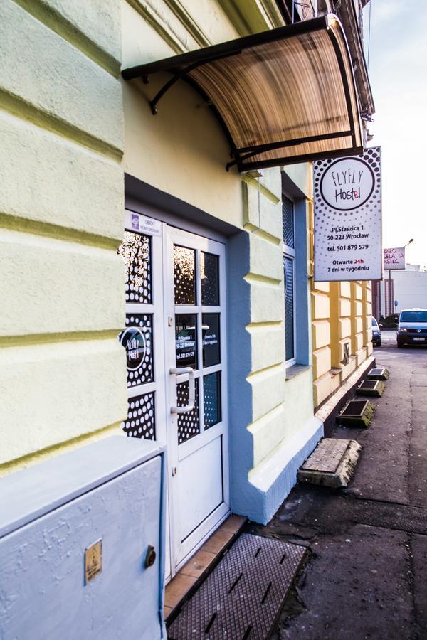 Flyfly Hostel , Darmowy Parking , Rezerwuj Przez Urzadzenia Mobilne -10 Procent Wroclaw Exterior photo