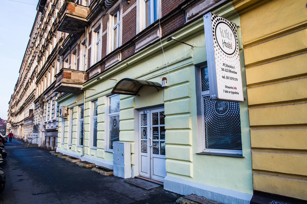 Flyfly Hostel , Darmowy Parking , Rezerwuj Przez Urzadzenia Mobilne -10 Procent Wroclaw Exterior photo